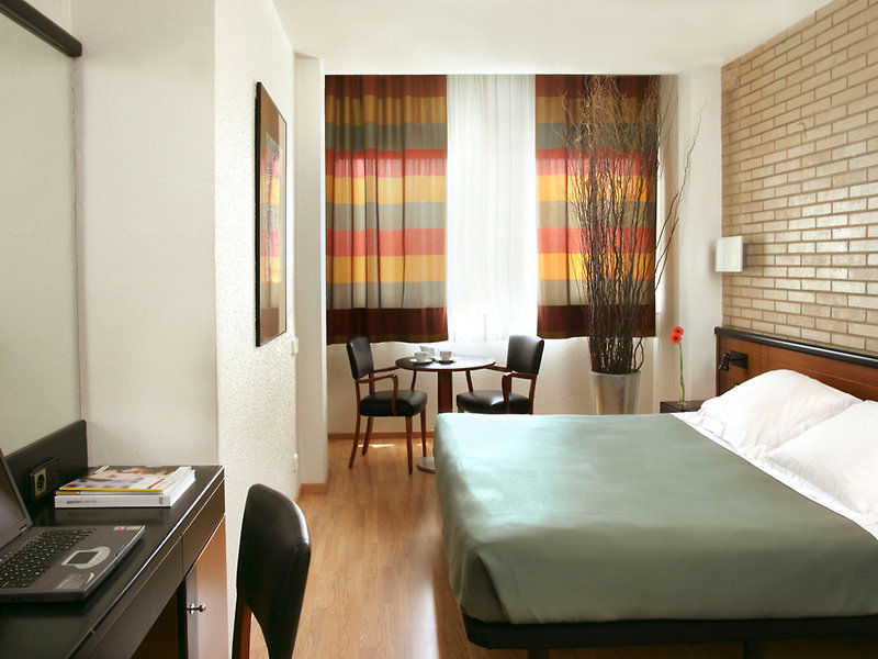 Hotel Balmes, A Member Of Preferred Hotels & Resorts Barcelona Room photo